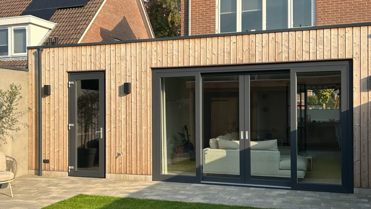 Prefab aanbouw in Ommen